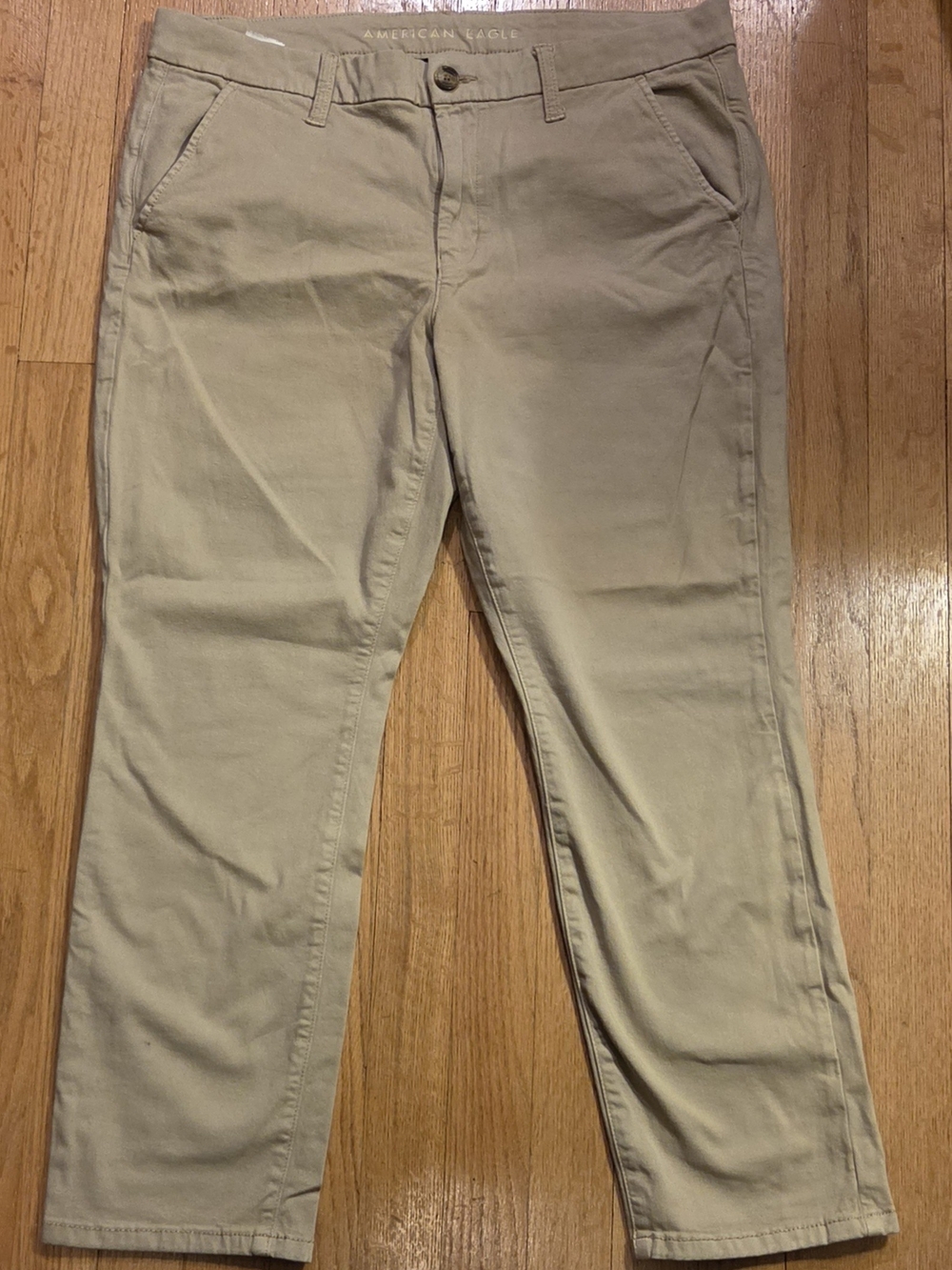 American Eagle Outfitters Women's Tan Chino Pants